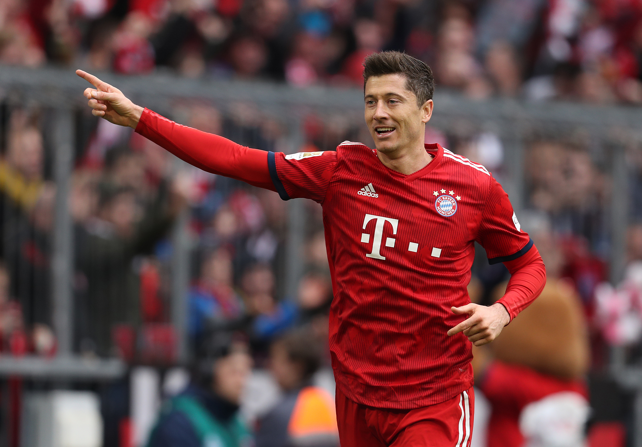 詹姆斯26+10助攻里程碑东契奇36+9 湖人逆转灰熊