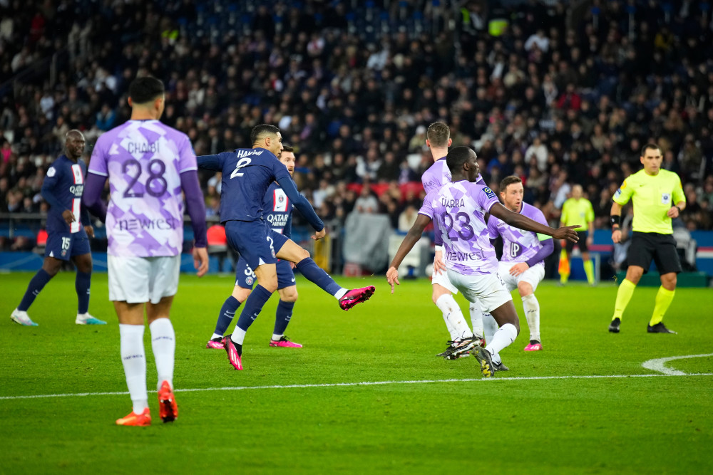 24岁才进入NBA，薪水却提升了700倍，32岁数据不降反升，他是NBA励志的代表