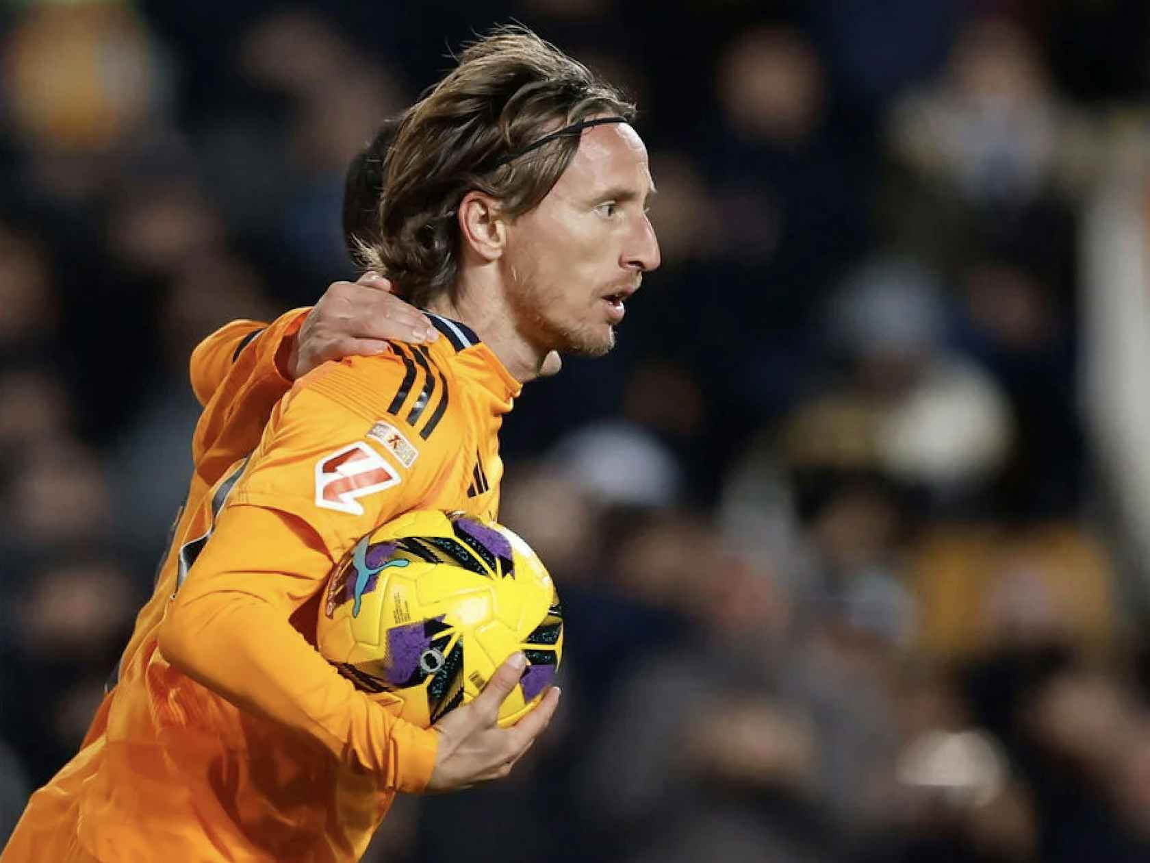 美记：Klutch正在想办法推动亨特加盟湖人，八村或将成为主体筹码