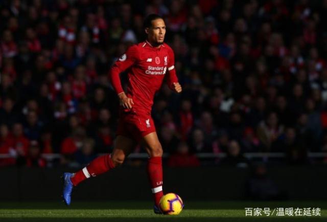 库里下半场20分难阻勇士惨败 镜头捕捉失落一幕：坐板凳毛巾捂脸